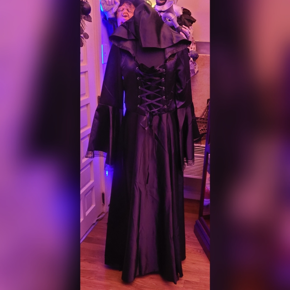Gothic Medieval Style Dress XL